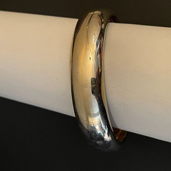 J. Crew Round Bangle Bracelet Gold Tone Granny-core Grandma-core Shiny - Picture 2 of 3